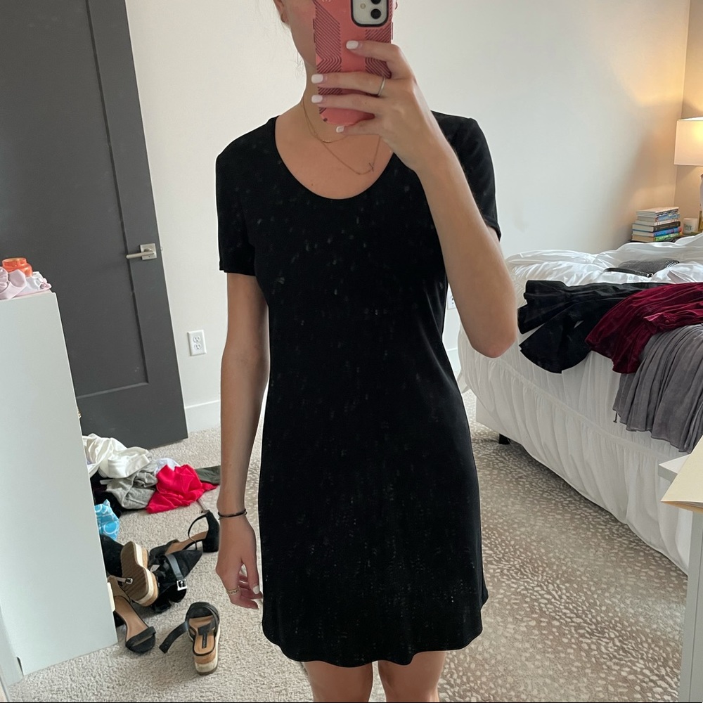 Ann Taylor black short sleeved dress